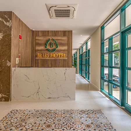 Bliss Hotel Phu Quoc Exterior photo